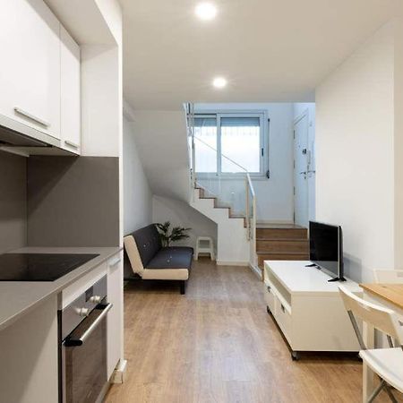 Apartment Live Camp Nou โอสปิตาเล็ต เดอ โยเบรกัต ภายนอก รูปภาพ