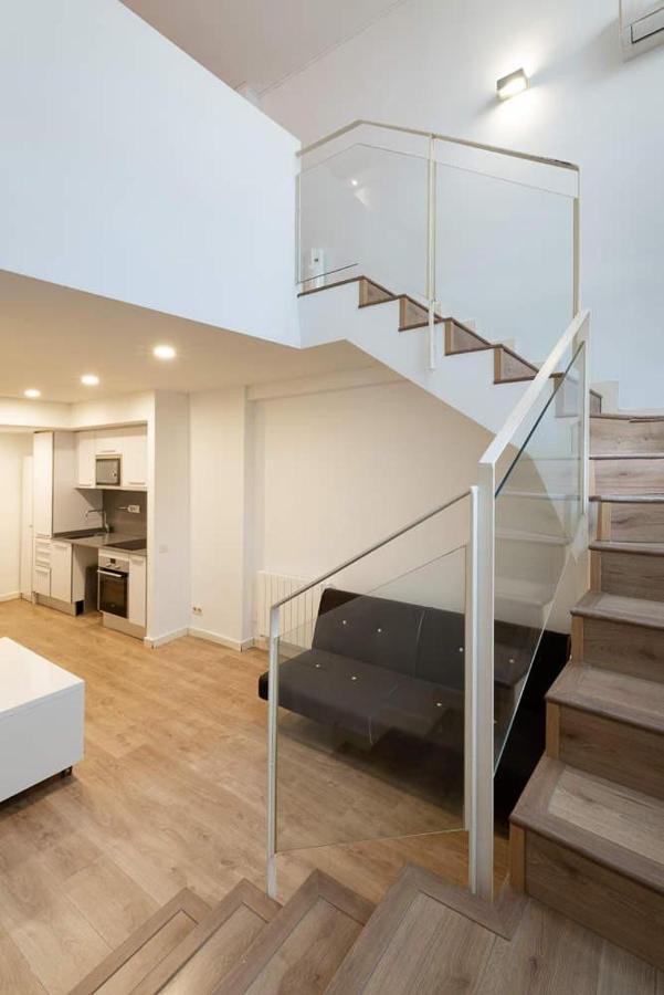 Apartment Live Camp Nou โอสปิตาเล็ต เดอ โยเบรกัต ภายนอก รูปภาพ